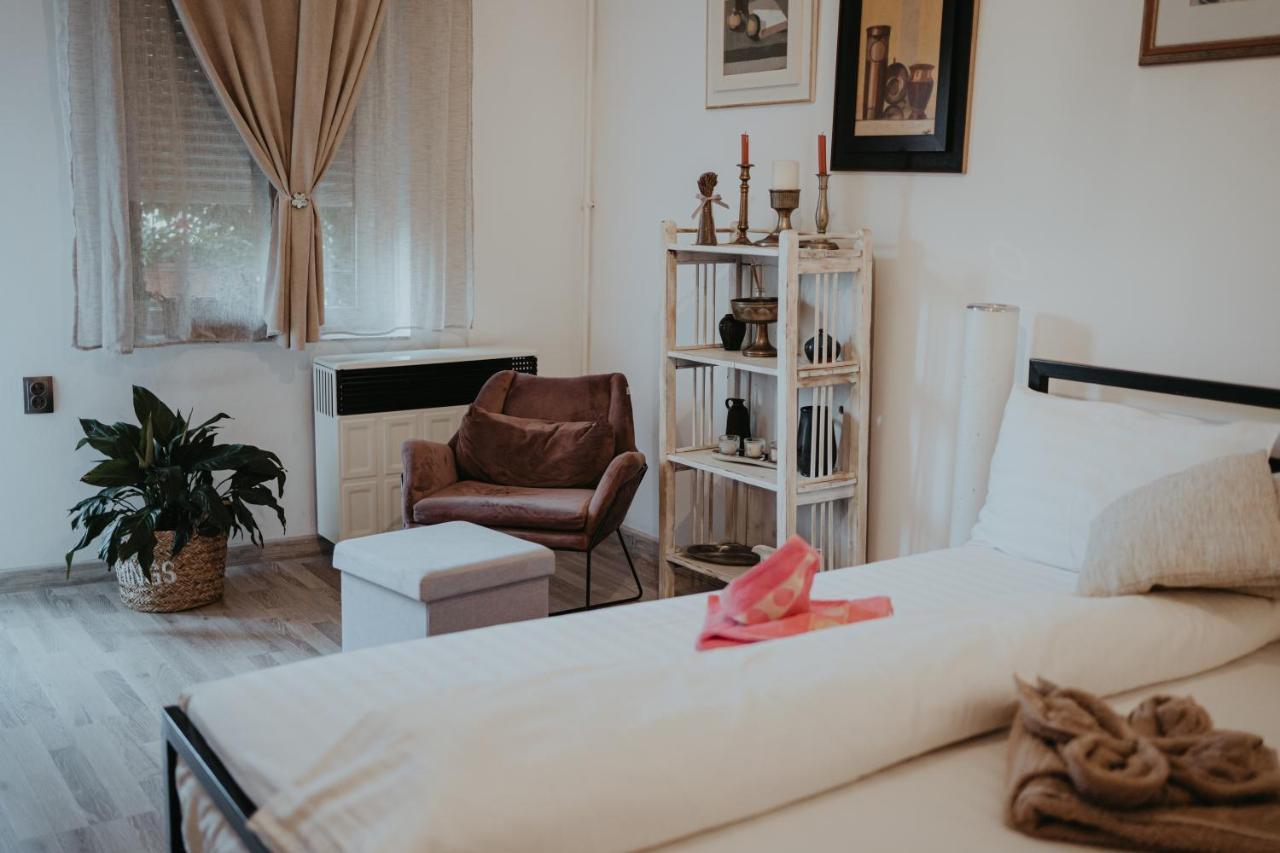 Studio Eroilor Apartment คลูจ-นาโปกา ภายนอก รูปภาพ